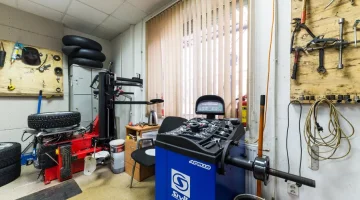Автомойка и шиномонтаж Пиранья на улице Потапова изображение 4